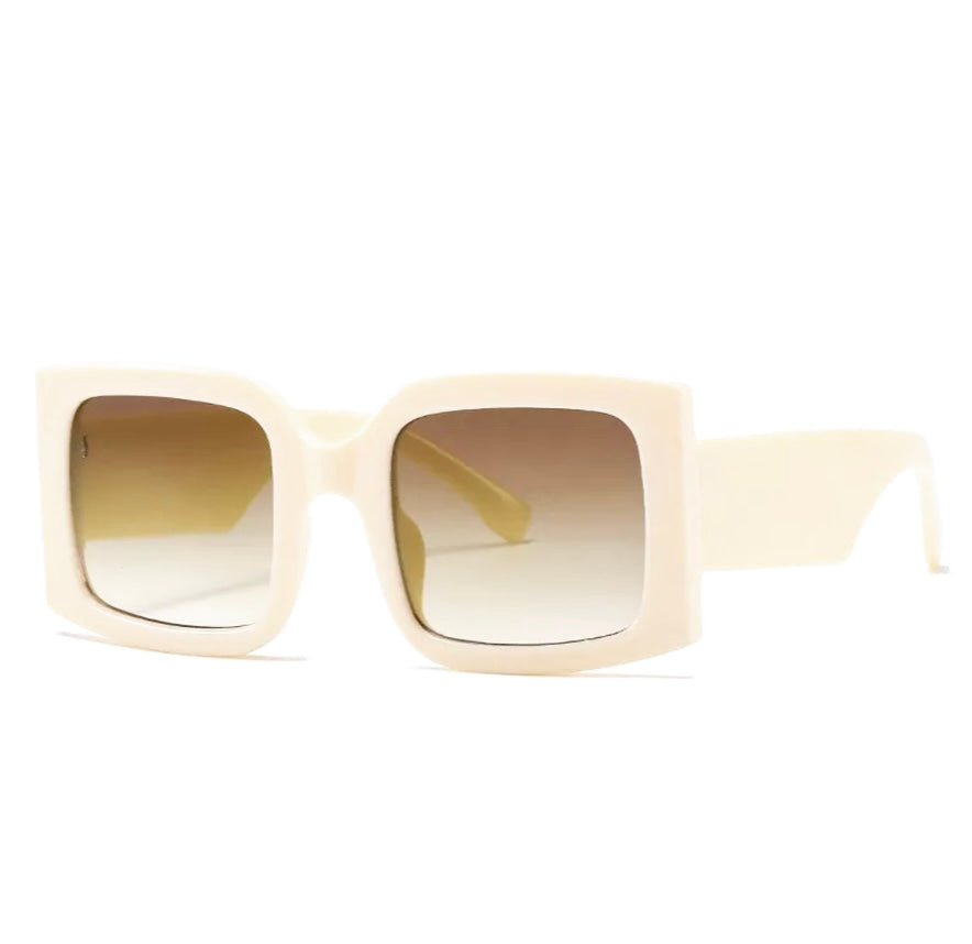 Beth Sunglasses in Cream